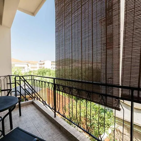 Elena 4 Apartament *